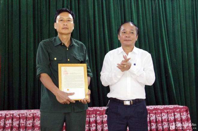 Trao thư khen của Chủ tịch nước cho cựu chiến binh cứu người đuối nước ảnh 1