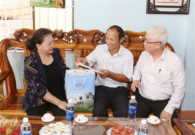 Chủ tịch Quốc hội: Bình Phước chú trọng đổi mới mô hình tăng trưởng ảnh 1