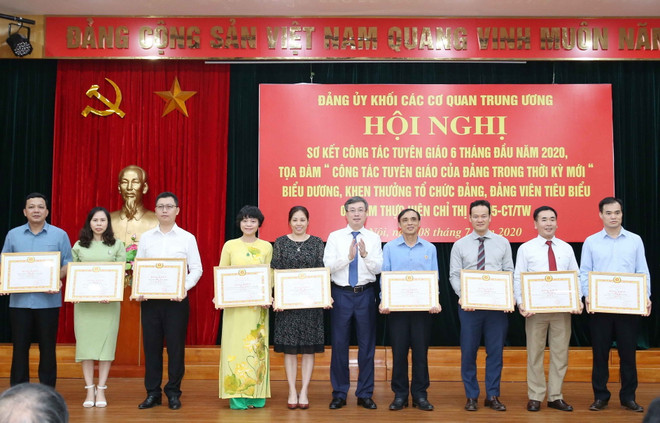 Chú trọng tuyên truyền Đại hội Đảng bộ các cấp Khối các cơ quan TW ảnh 1