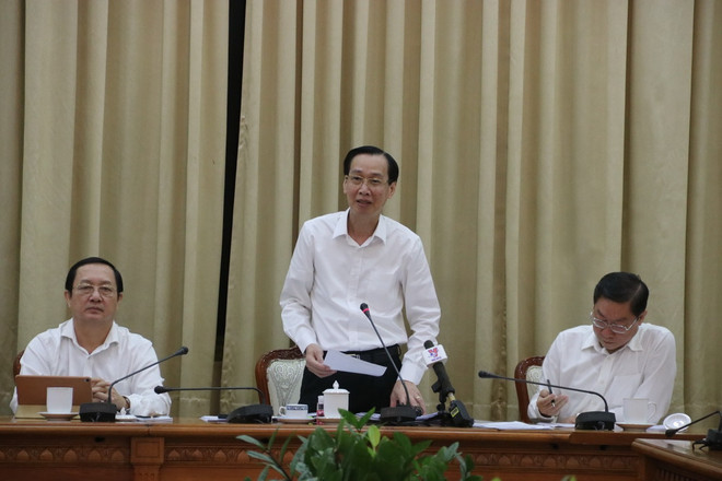 Dịch COVID-19: Ý kiến trái chiều về việc cho sinh viên đi học trở lại ảnh 1