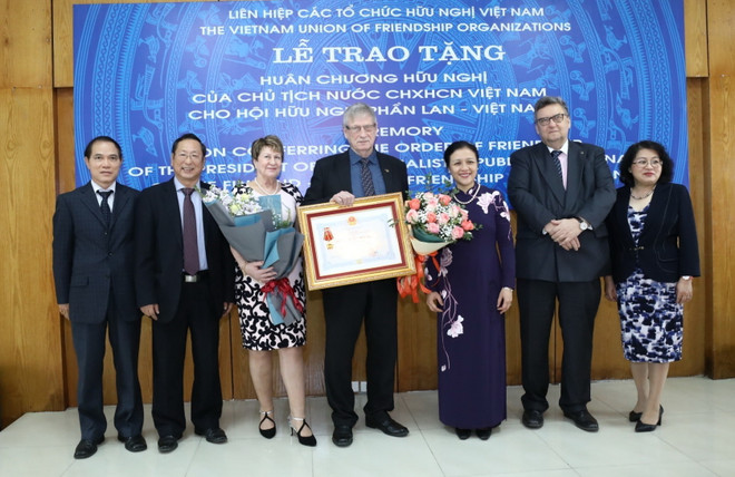 Trao Huân chương Hữu nghị tặng tập thể Hội Hữu nghị Phần Lan-Việt Nam ảnh 1