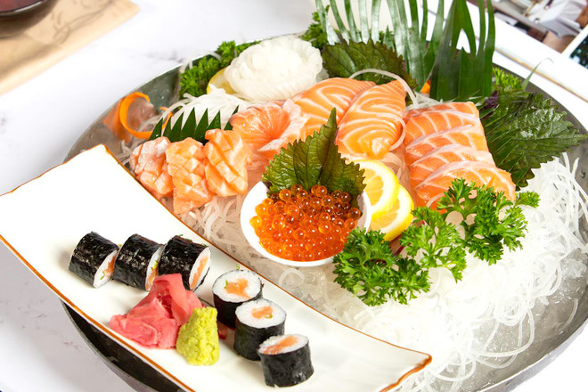 Độc đáo bát phở gan vịt 'khổng lồ' ở khách sạn cao nhất Hà Nội ảnh 6