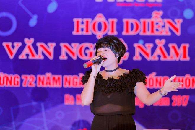Ngọc Khuê tham gia bầu chọn 6 giải A trong 'Hội diễn văn nghệ TTXVN' ảnh 1