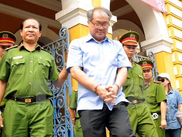 Gây thiệt hại 471 tỷ đồng, sáu cán bộ Ngân hàng Đại Tín bị khởi tố ảnh 1