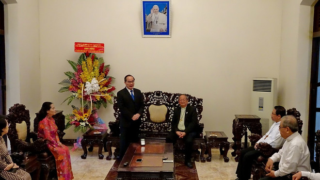 Lãnh đạo TP.HCM thăm các cơ sở tôn giáo nhân dịp Giáng sinh ảnh 2