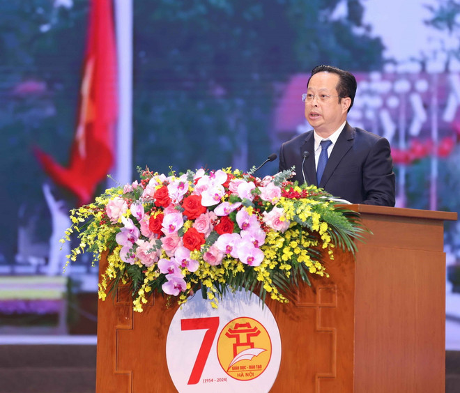 ttxvn_giam doc so giao duc ha noi.jpg