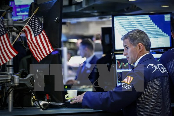 Chứng khoán Mỹ mất điểm trước các sự kiện chính trị quan trọng ảnh 1