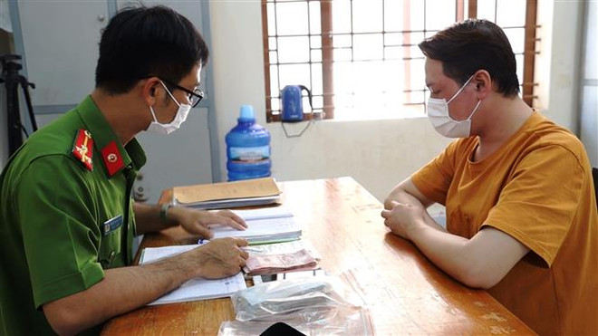 Triệt phá đường dây cho vay với lãi suất lên đến 720% mỗi năm ảnh 1