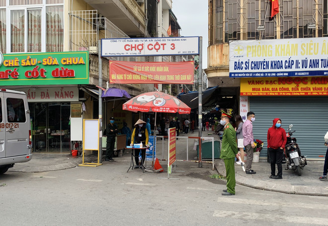 Phong tỏa và đình chỉ hoạt động tạm thời chợ Cột 3 (phường Hồng Hải). (Nguồn: Cổng thông tin điện tử thành phố Hạ Long) Quảng Ninh đóng cửa tạm 1 chợ do vi phạm quy định phòng chống dịch ảnh 1