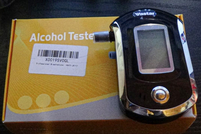 Cẩn trọng với máy đo nồng độ cồn 'trôi nổi' trên các chợ mạng ảnh 2
