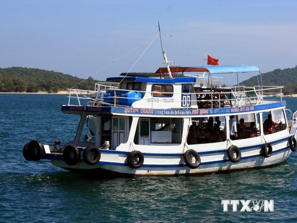 Kiên Giang quản lý chặt các tàu chở khách ra đảo trong mùa mưa ảnh 1