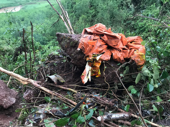 Thăm hỏi, động viên gia đình hai phi công bay huấn luyện hy sinh ảnh 1