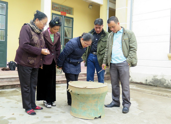 Điện Biên: Người dân phát hiện chiếc trống đồng cổ khi đi làm nương ảnh 1