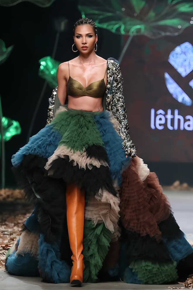 Khởi động mùa thứ 15 Tuần lễ Thời trang Quốc tế Việt Nam ảnh 1