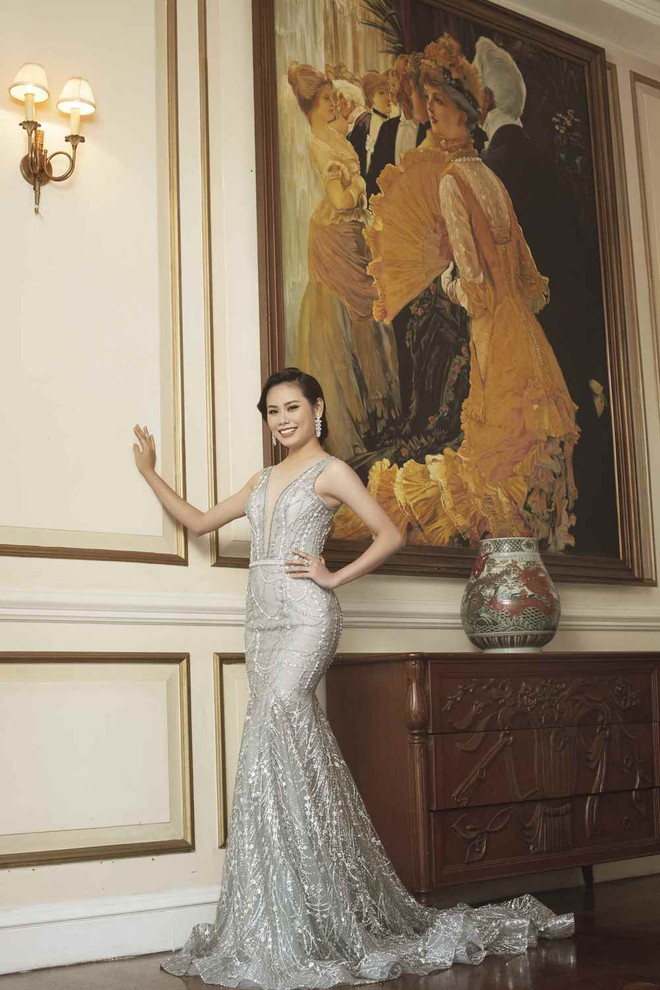 Thí sinh Hoa hậu Hoàn vũ quyến rũ trong váy dạ hội trước đêm chung kết ảnh 20