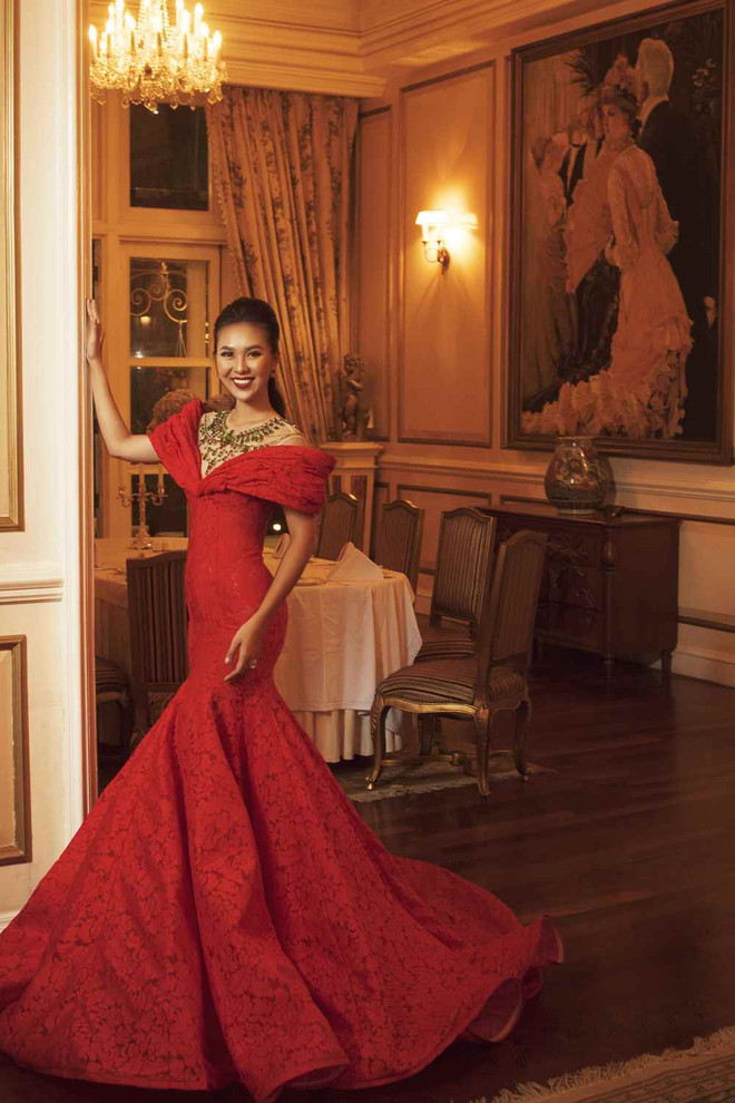 Thí sinh Hoa hậu Hoàn vũ quyến rũ trong váy dạ hội trước đêm chung kết ảnh 31