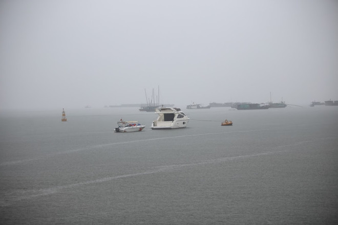 Vùng biển Quảng Ninh đến Hải Phòng mưa dông, nguy cơ lốc xoáy ảnh 1