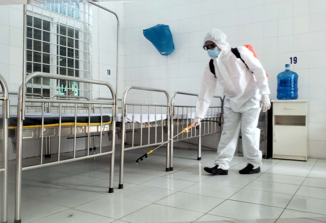 [Photo] Những chiến sỹ nơi tuyến đầu chống dịch COVID-19 ở Bình Xuyên ảnh 11