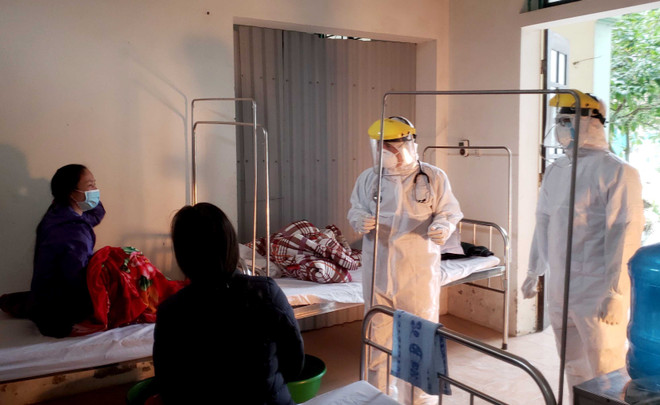 [Photo] Những chiến sỹ nơi tuyến đầu chống dịch COVID-19 ở Bình Xuyên ảnh 13