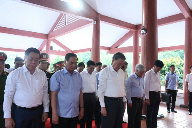 ttxvn_tong bi thu dang huong 2.jpg