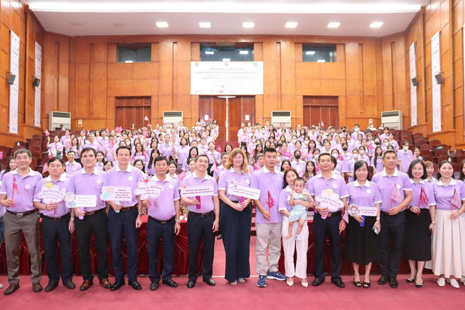 ttxvn_Tre sinh non 2.jpg