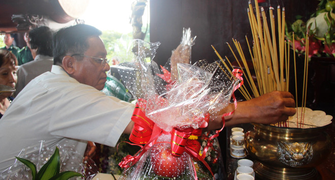 ​Cầu siêu và dâng hương tưởng niệm liệt sỹ Thanh niên xung phong ảnh 1