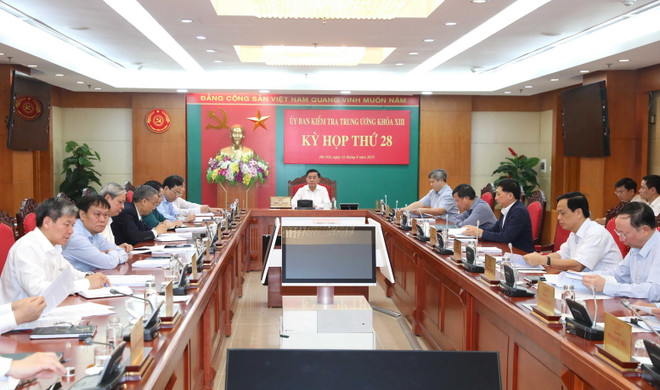 Quang cảnh kỳ họp. (Ảnh: Phương Hoa/TTXVN) Cảnh cáo Ban cán sự đảng UBND tỉnh Lào Cai nhiệm kỳ 2011-2016 ảnh 1