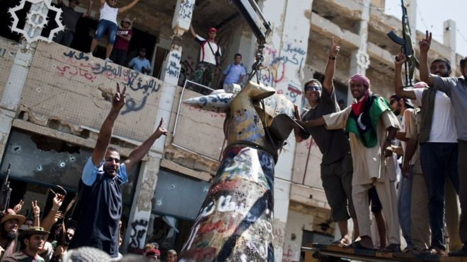 Quân nổi dậy ở Libya năm 2011. (Nguồn: Getty Images) Libya: 45 người bị kết án tử hình vì giết người biểu tình năm 2011 ảnh 1