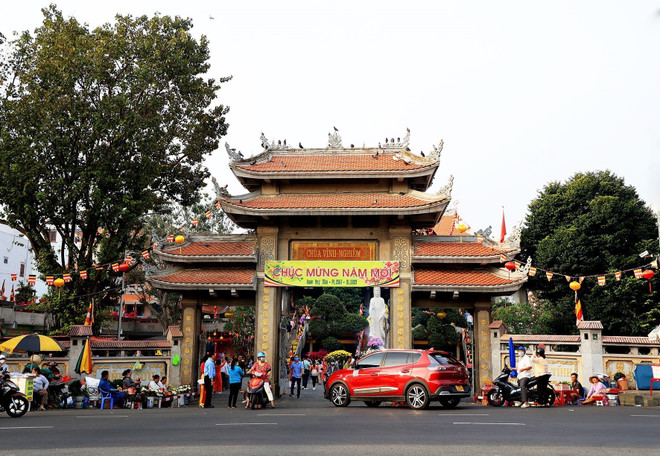 Khách du lịch đến TP.HCM Tết Quý Mão tăng ở hầu hết hành trình tour ảnh 1