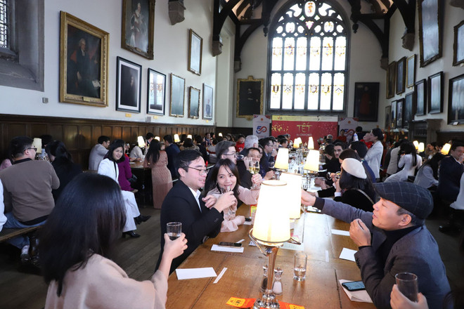 Cộng đồng trí thức Việt tại Anh gặp mặt và đón Tết tại Oxford ảnh 4