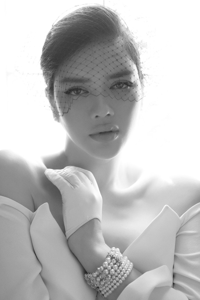 Lý Nhã Kỳ quyến rũ "khó cưỡng" trước ngày lên đường dự Cannes 2016 ảnh 4