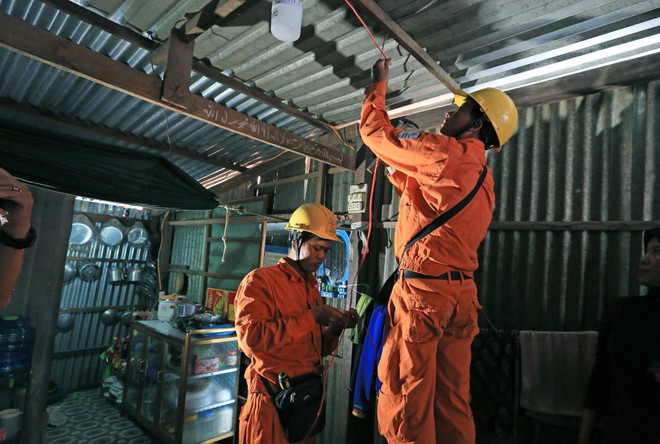 Tiếp tục theo dõi, đánh giá tác động của việc điều chỉnh giá điện ảnh 1