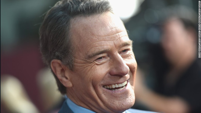 Bryan Cranston 'dọa' rời Mỹ khi ông Trump đắc cử. (Nguồn: CNN) Nhiều nghệ sỹ Mỹ thề bỏ ra nước ngoài sống khi ông Trump đắc cử ảnh 1
