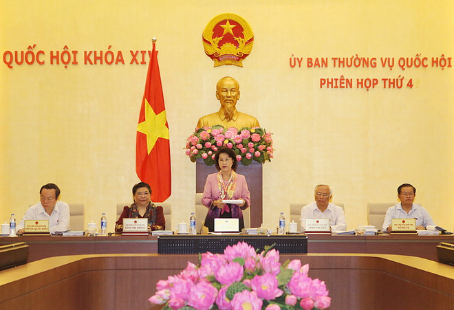 Khai mạc Phiên họp thứ tư của Ủy ban Thường vụ Quốc hội khóa XIV ảnh 1