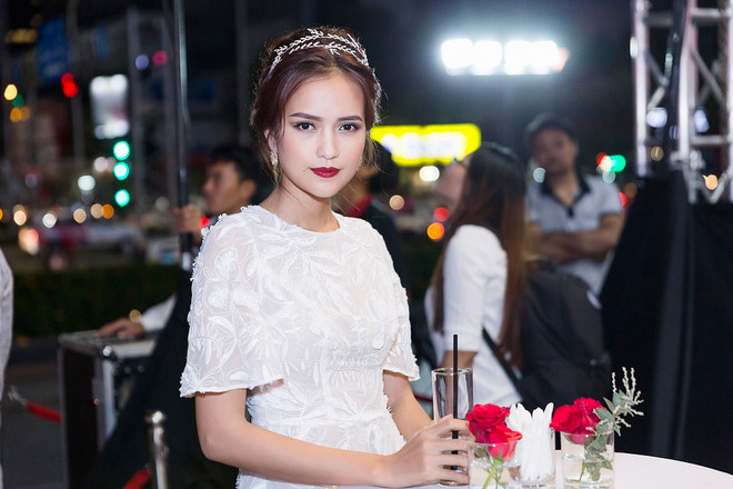 Quán quân Ngọc Châu thích thú khi lần đầu diễn vai phản diện ảnh 1