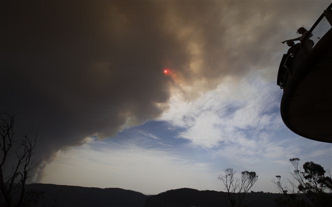 Australia: Nguy cơ cháy rừng lan rộng, hàng chục nghìn người sơ tán ảnh 1