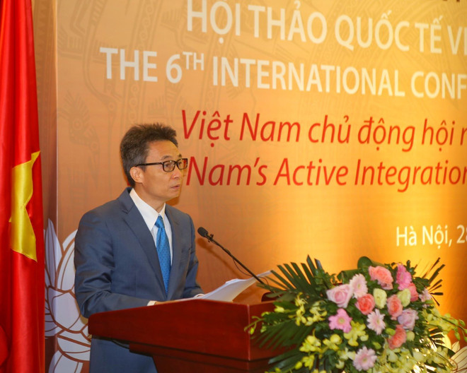 Phó Thủ tướng Vũ Đức Đam phát biểu. (Ảnh: Tuấn Đức/TTXVN) Đấu tranh hiệu quả với những hành vi phản văn hóa, lệch lạc ảnh 1