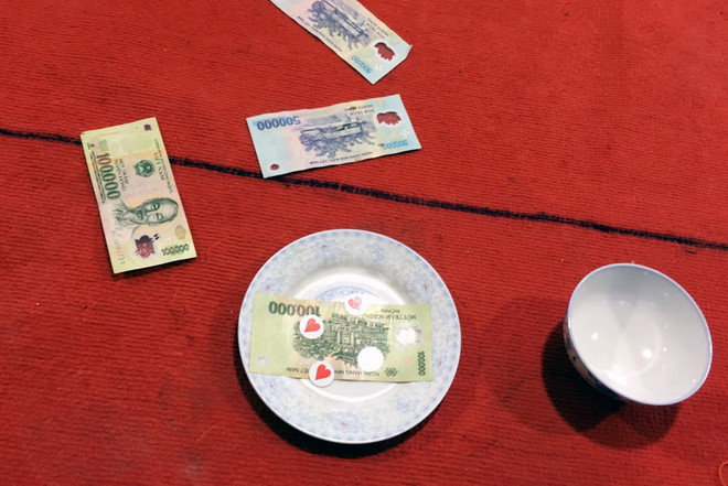 Triệt phá sới bạc lớn, bắt 24 con bạc sát phạt dưới hình thức xóc đĩa ảnh 1