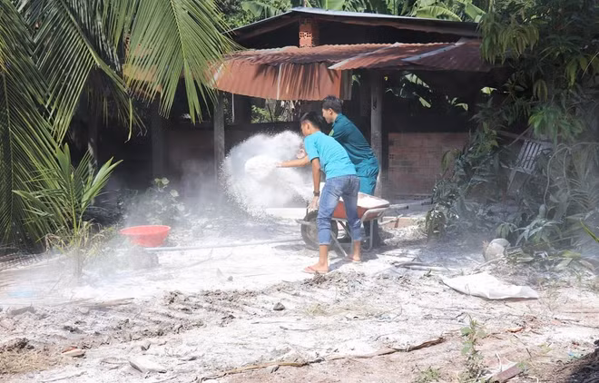 Huyện đầu tiên của tỉnh Gia Lai công bố hết dịch tả lợn châu Phi ảnh 1