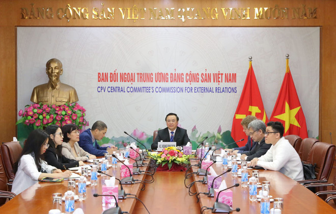 Quang cảnh hội đàm trực tuyến. (Ảnh: Phương Hoa/TTXVN) Trao đổi giữa Đảng Cộng sản Việt Nam và Đảng Dân chủ Xã hội Đức ảnh 1