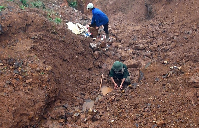 Mong manh phận người tại điểm khai thác vàng "chui" ở Điện Biên ảnh 1