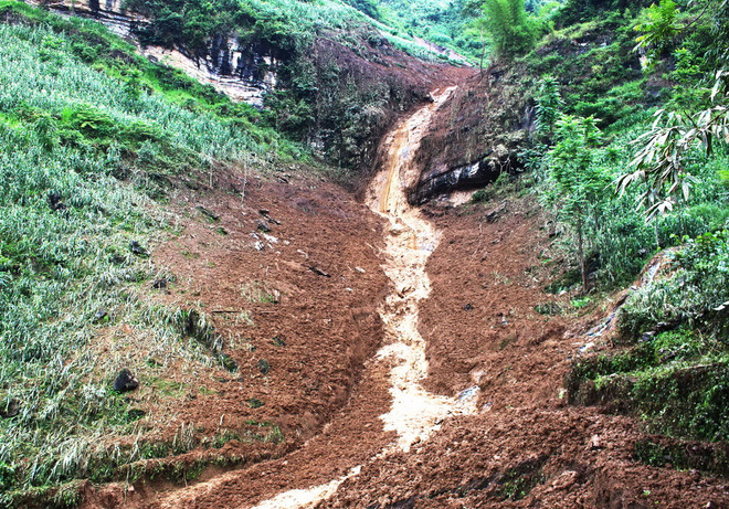 Mưa lớn ở Hà Giang: 1 người mất tích, một số tuyến đường bị sạt lở ảnh 1
