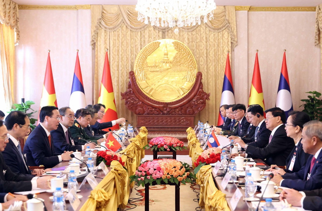 Chủ tịch nước Võ Văn Thưởng hội đàm với Tổng Bí thư, Chủ tịch nước Lào Thongloun Sisoulith. (Ảnh: Thống Nhất/TTXVN) Tạo xung lực mới cho hợp tác Việt Nam-Lào trên tất cả các lĩnh vực ảnh 2