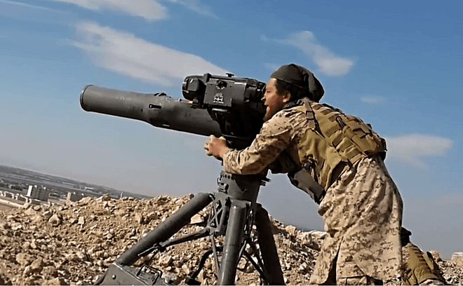 Tên lửa TOW được sử dụng trên chiến trường Syria. (Ảnh chỉ mang tính minh họa: voiceofpeopletoday.com) Giao nộp xe tăng và tên lửa TOW, phiến quân Syria rút khỏi Qalamoun ảnh 2