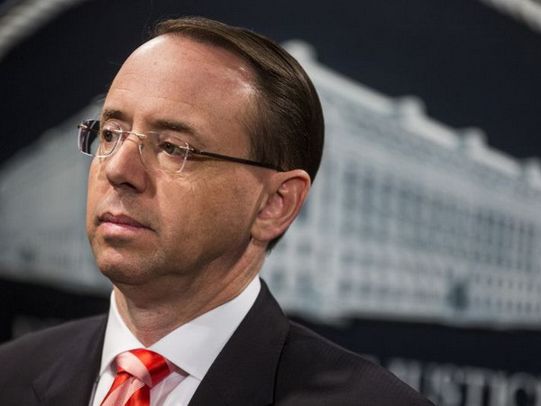 Thứ trưởng Tư pháp Rod Rosenstein. (Nguồn: Bloomberg) Cố vấn ông Trump bác tin sa thải Thứ trưởng Tư pháp Rod Rosenstein ảnh 1