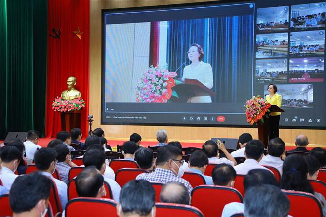 Quang cảnh lễ khai mạc một kỳ thi nâng ngạch, thăng hạng viên chức hành chính lên chuyên viên cao cấp. (Nguồn: TTXVN) Bộ trưởng Nội vụ: Xây dựng nền hành chính chuyên nghiệp, hiện đại ảnh 2