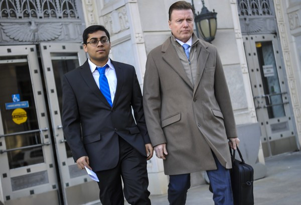 Lộ sáng thủ phạm các vụ tấn công bằng mã độc Mirai tại Mỹ ảnh 1