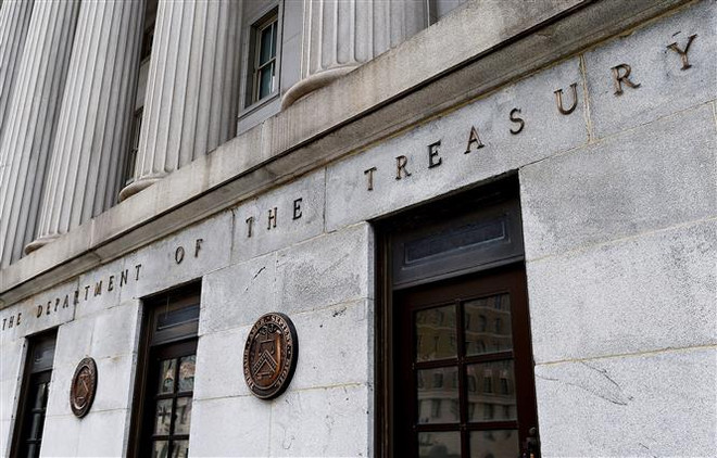 Trụ sở Bộ Tài chính Mỹ tại Washington, DC. (Ảnh: AFP/TTXVN) Mỹ: Thâm hụt ngân sách chính phủ dự kiến giảm xuống mức 1.000 tỷ USD ảnh 1