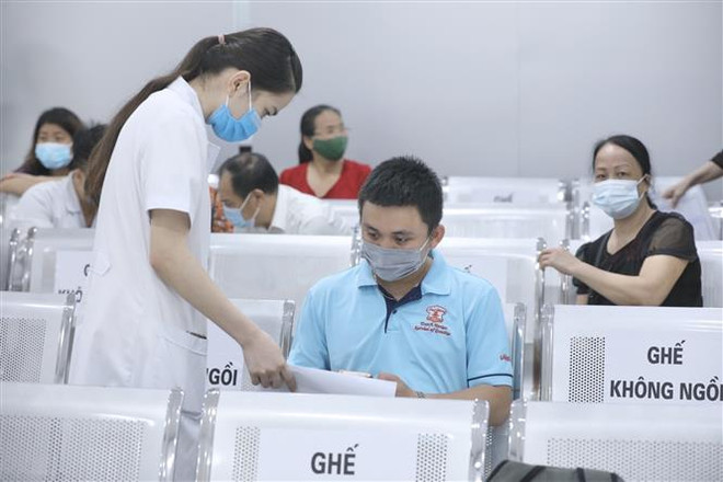Hơn 240 tình nguyện viên tiêm thử giai đoạn 3 vaccine Nano Covax ảnh 2