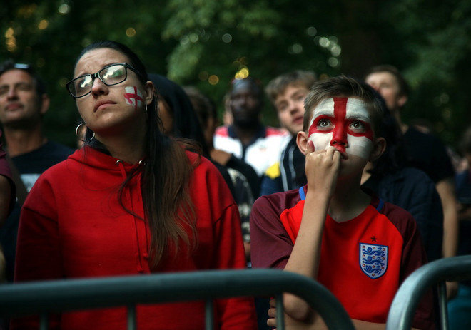 Cổ động viên Anh nuối tiếc nhưng vẫn tin tưởng vào "Tam Sư" ảnh 1